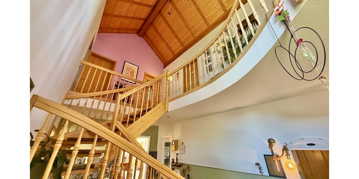 Treppe mit Empore