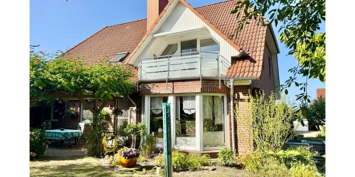 Hausansicht vom Garten