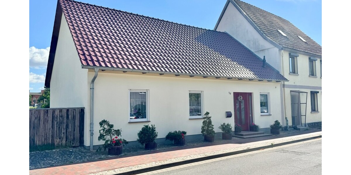 Hausansicht Straßenseite