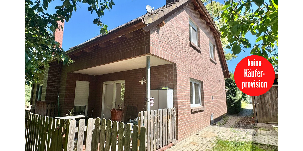 HORN IMMOBILIEN ++ tolles Grundstück mit Haus 7 Zimmer und Gästehaus in Quadenschönfeld Möllenbeck - Einfamilienhaus Möllenbeck | Angebot:27013650