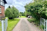 HORN IMMOBILIEN ++ charmantes Zweifamilienhaus in Klein Helle, nur 15 min bis Neubrandenburg - Zweifamilienhaus Klein Helle Klein Helle | Angebot:26994293