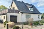 HORN IMMOBILIEN ++ Haus mit Doppelgarage und Nebengebäude in Wodarg bei Altentreptow, ruhige Lage - Einfamilienhaus Werder OT Wodarg Wodarg | Angebot:26875433
