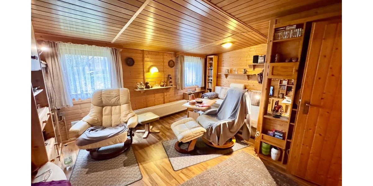 HORN IMMOBILIEN ++ kleines Paradies in landschaftlich reizvoller Lage bei Fürstenberg (Havel) - Ferienhaus Wokuhl-Dabelow / Carolinenhof Carolinenhof | Angebot:27253552